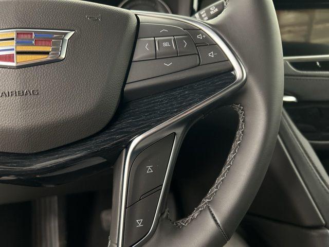 new 2026 Cadillac XT5 car, priced at $58,395