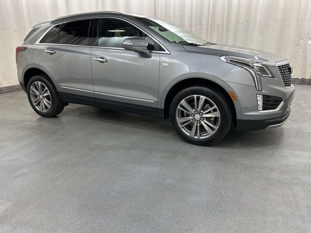 new 2026 Cadillac XT5 car, priced at $52,406