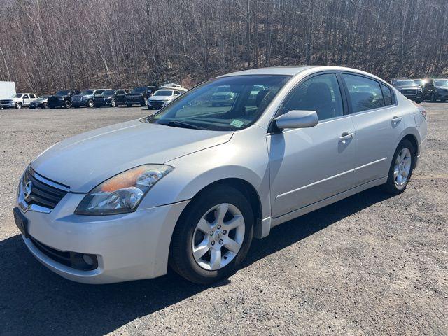 used 2009 Nissan Altima car, priced at $7,124