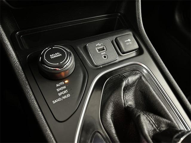 used 2020 Jeep Cherokee car, priced at $18,941