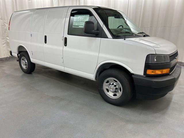 new 2026 Chevrolet Express 2500 car, priced at $44,487