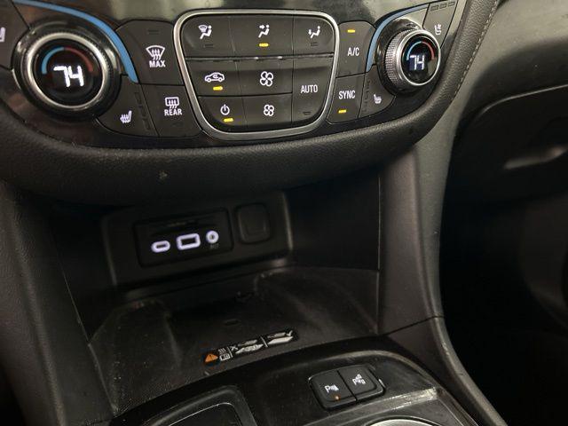 used 2022 Chevrolet Equinox car, priced at $20,994