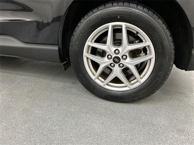 used 2024 Ford Edge car, priced at $20,999