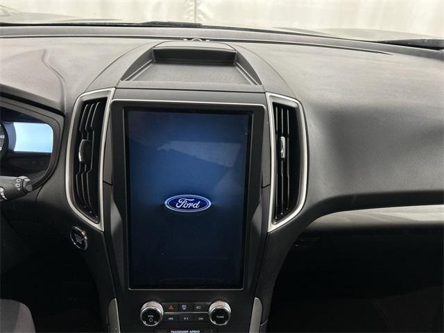 used 2024 Ford Edge car, priced at $20,999
