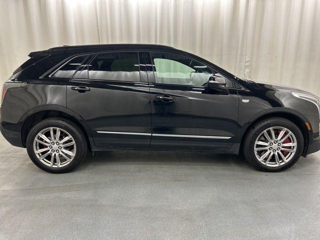 used 2024 Cadillac XT5 car, priced at $35,904