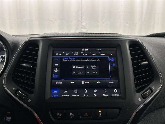 used 2023 Jeep Cherokee car, priced at $17,975