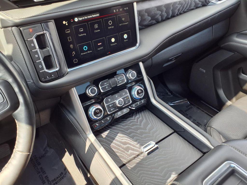used 2024 GMC Yukon car, priced at $76,990