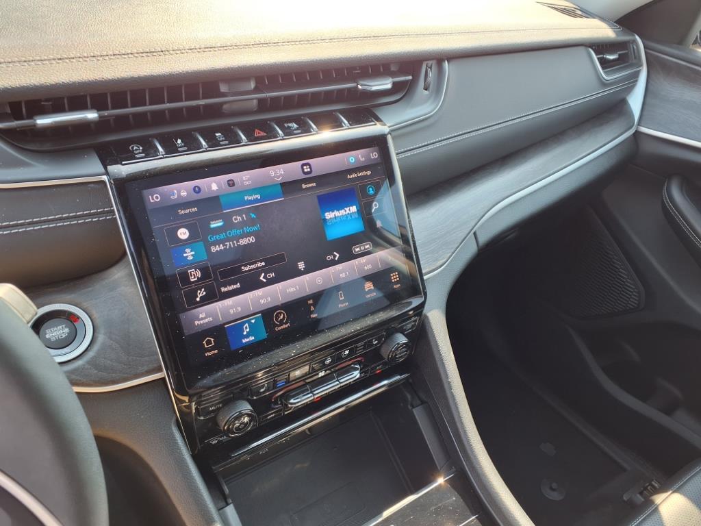 used 2024 Jeep Grand Cherokee car, priced at $39,977