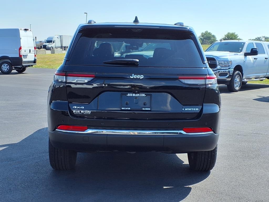 used 2024 Jeep Grand Cherokee car, priced at $39,977