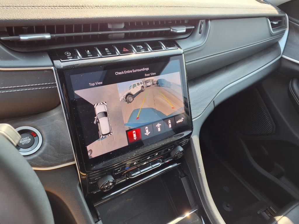 used 2024 Jeep Grand Cherokee car, priced at $39,977