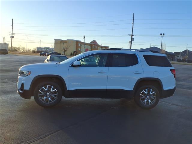 2023 White GMC Acadia