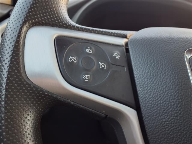 2023 White GMC Acadia