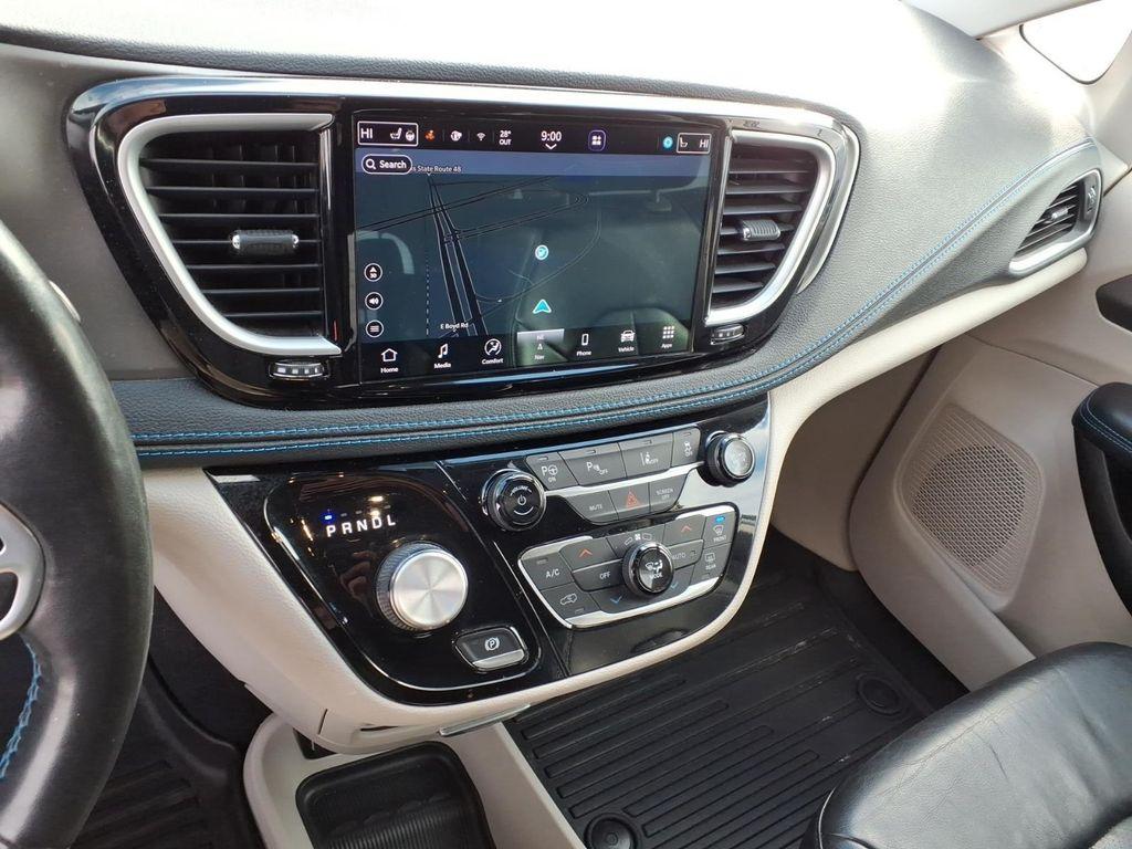 used 2021 Chrysler Pacifica Hybrid car, priced at $19,977