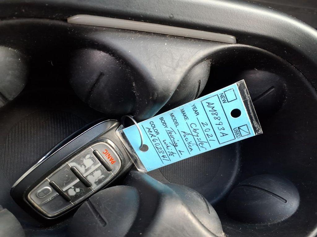 used 2021 Chrysler Pacifica Hybrid car, priced at $19,977