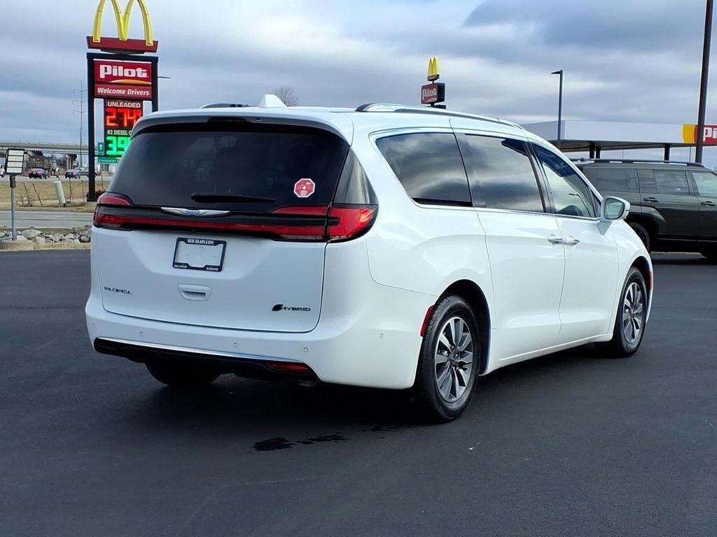 used 2021 Chrysler Pacifica Hybrid car, priced at $19,977