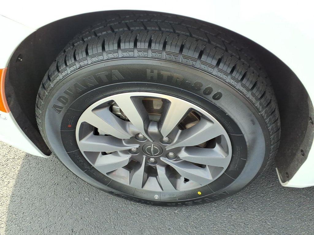 used 2021 Chrysler Pacifica Hybrid car, priced at $19,977