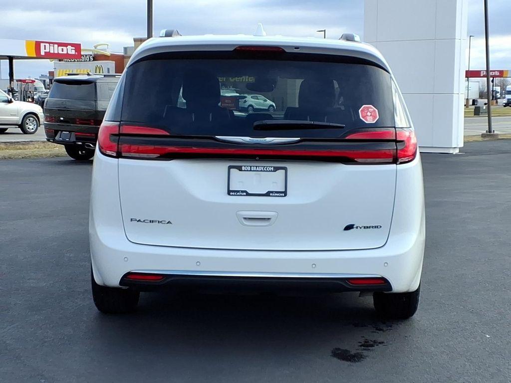 used 2021 Chrysler Pacifica Hybrid car, priced at $19,977