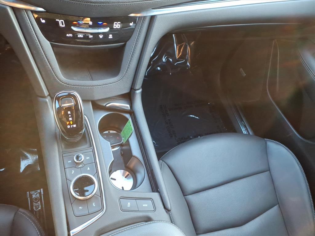 used 2025 Cadillac XT5 car, priced at $42,990