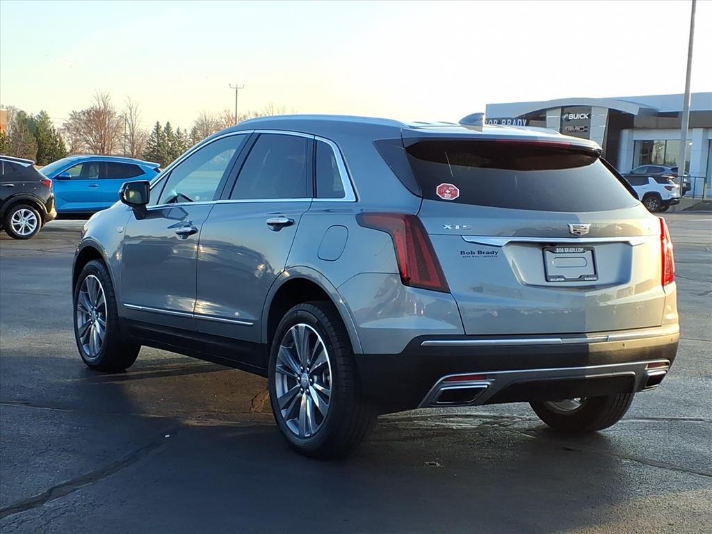 used 2025 Cadillac XT5 car, priced at $42,990