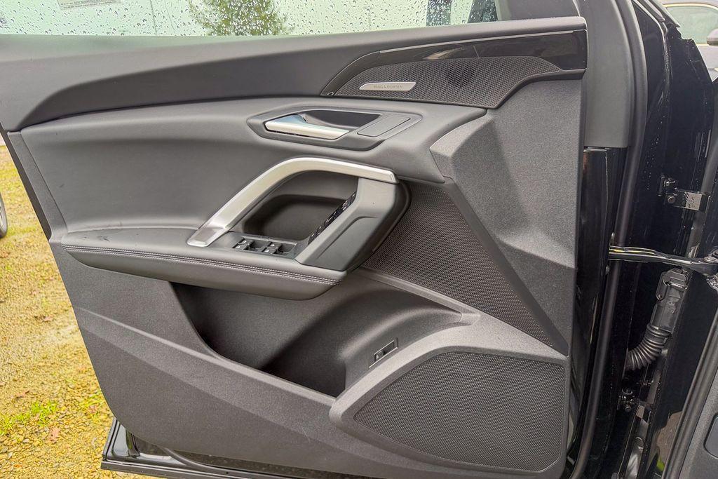 new 2025 Audi Q5 car, priced at $59,160