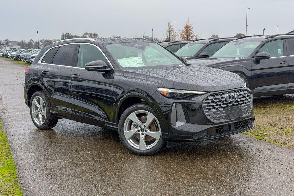 new 2025 Audi Q5 car, priced at $59,160