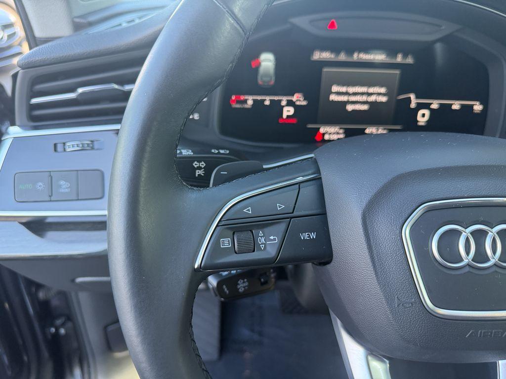 used 2022 Audi Q7 car, priced at $27,888