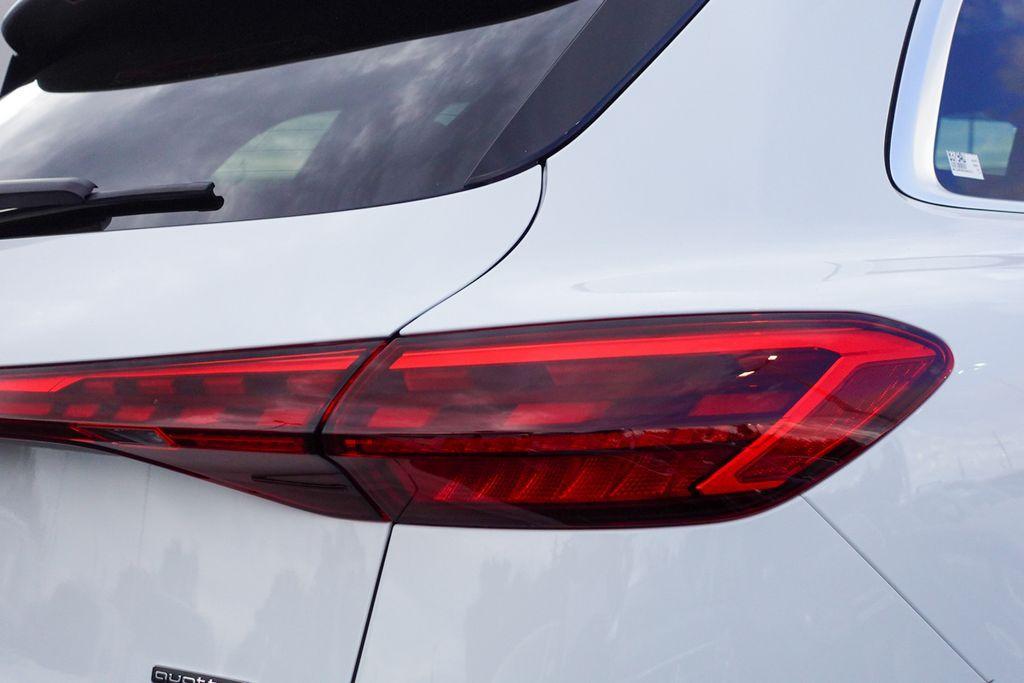 new 2025 Audi Q5 car, priced at $51,954