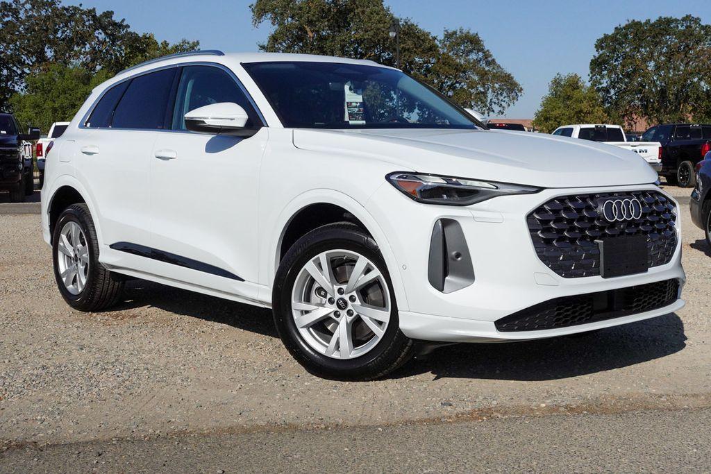 new 2025 Audi Q5 car, priced at $46,359