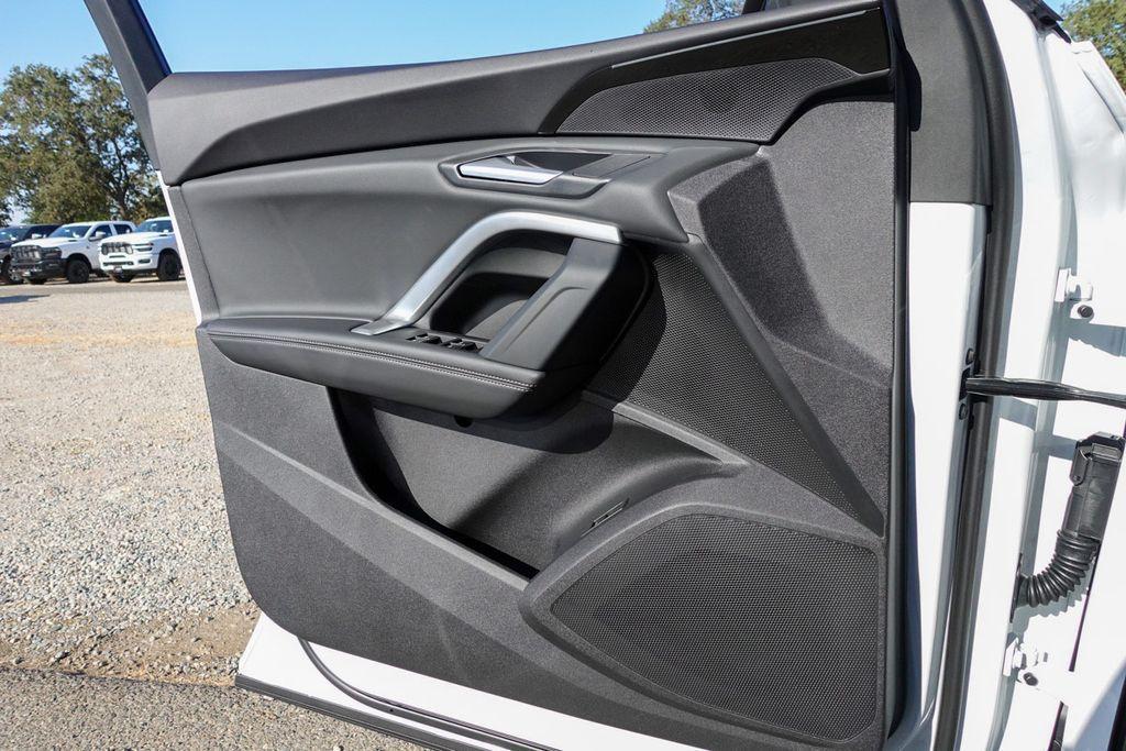 new 2025 Audi Q5 car, priced at $46,359