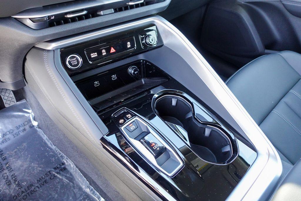 new 2025 Audi Q5 car, priced at $46,359