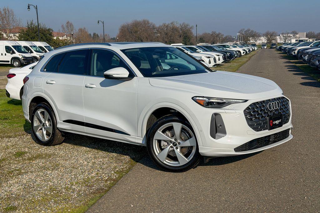 new 2025 Audi Q5 car, priced at $54,271