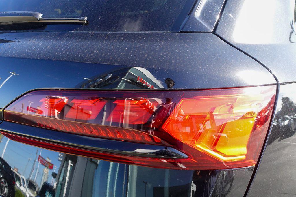 new 2026 Audi SQ7 car, priced at $115,585