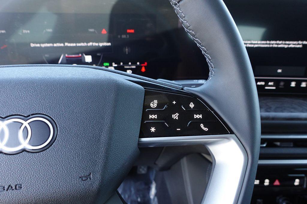 new 2025 Audi Q5 car, priced at $54,683