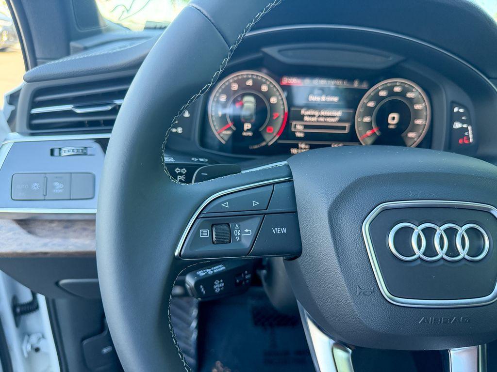 new 2026 Audi Q7 car, priced at $64,271