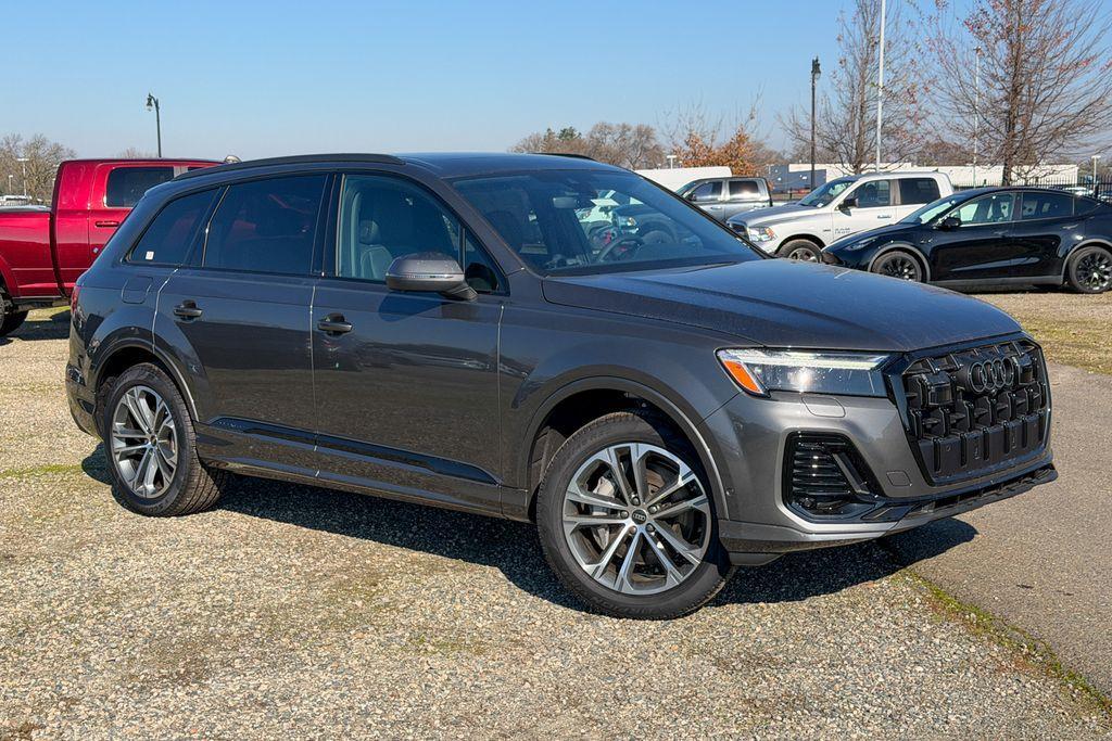 new 2025 Audi Q7 car, priced at $59,056