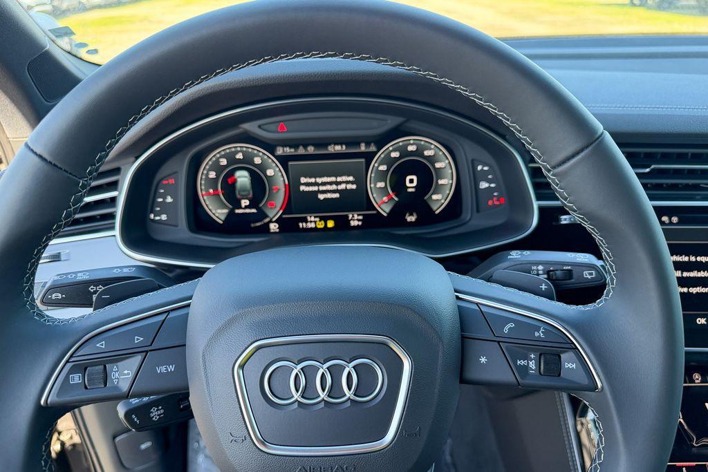 new 2025 Audi Q7 car, priced at $59,056