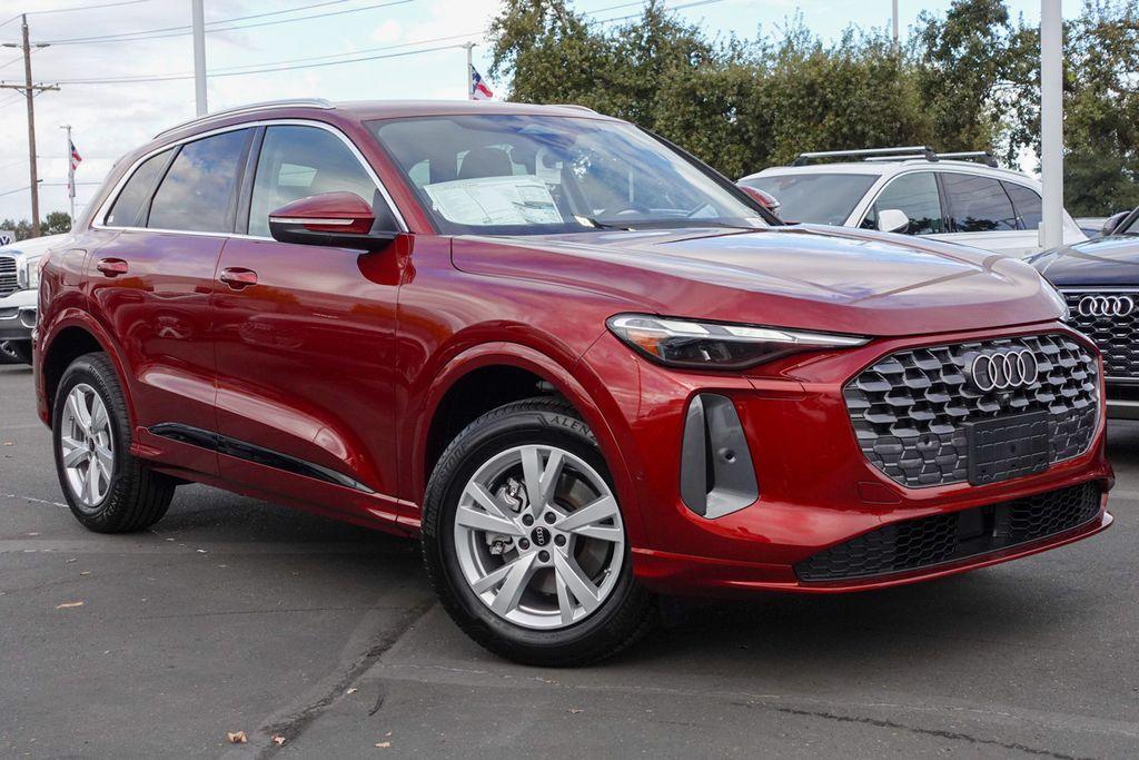 new 2025 Audi Q5 car, priced at $51,382
