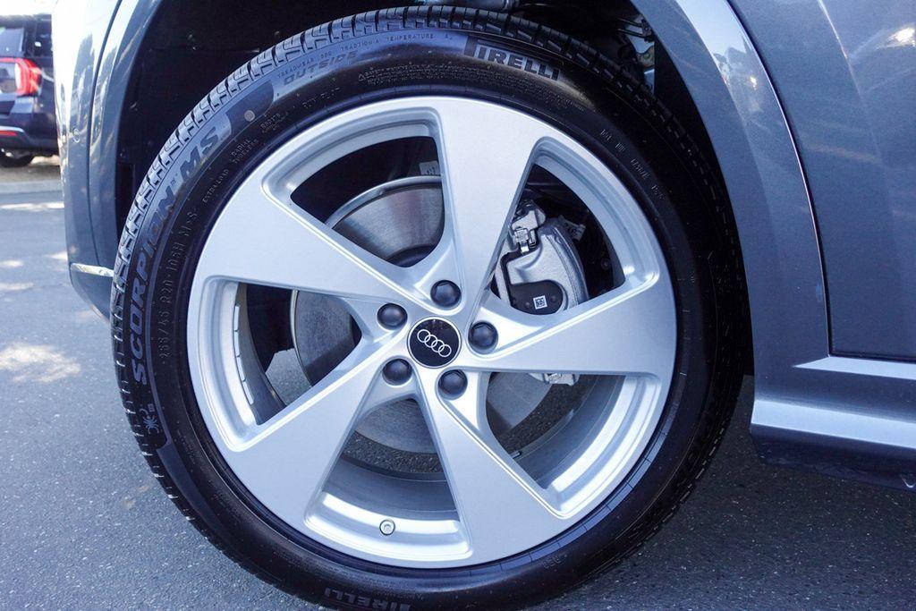 new 2025 Audi Q5 car, priced at $52,458