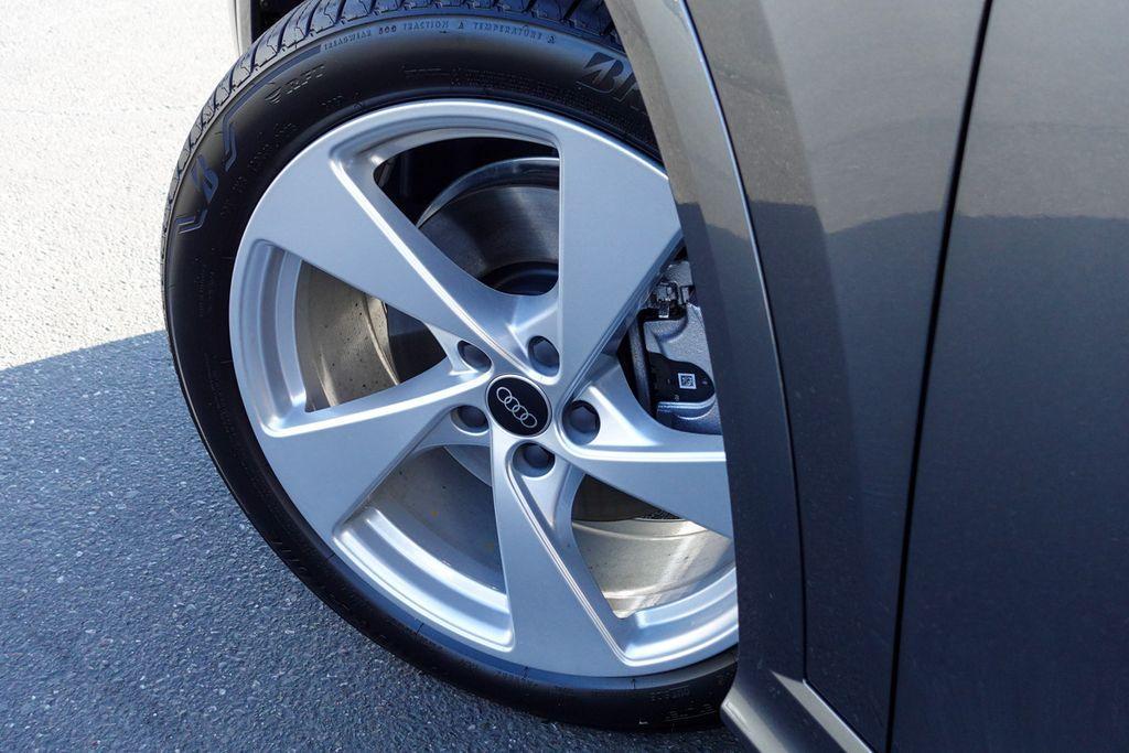 new 2025 Audi Q5 car, priced at $52,870