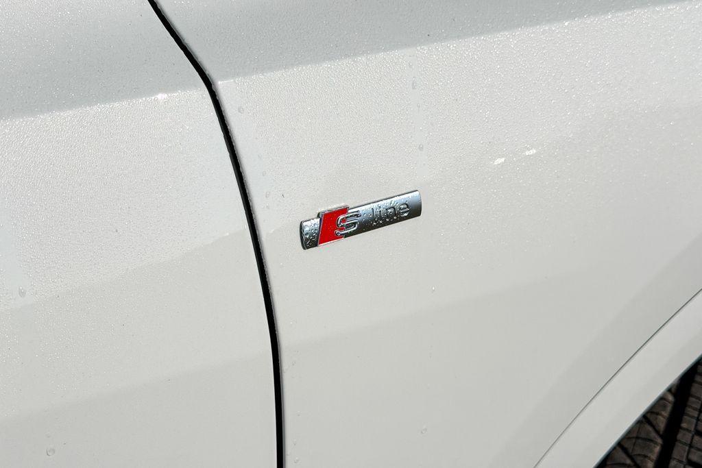 new 2025 Audi Q8 car, priced at $73,861