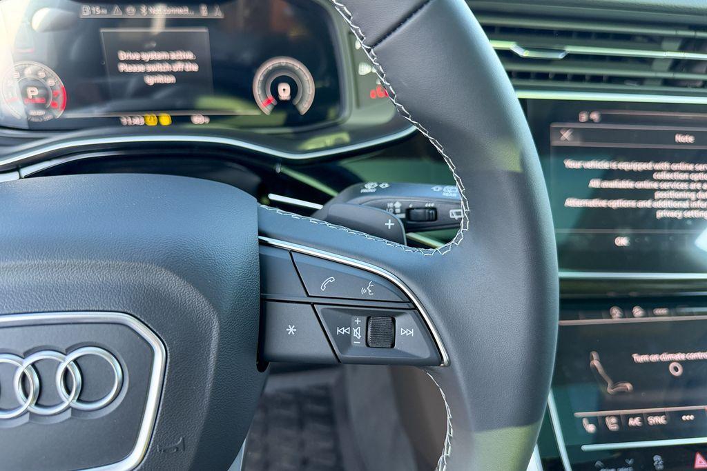 new 2025 Audi Q8 car, priced at $73,861
