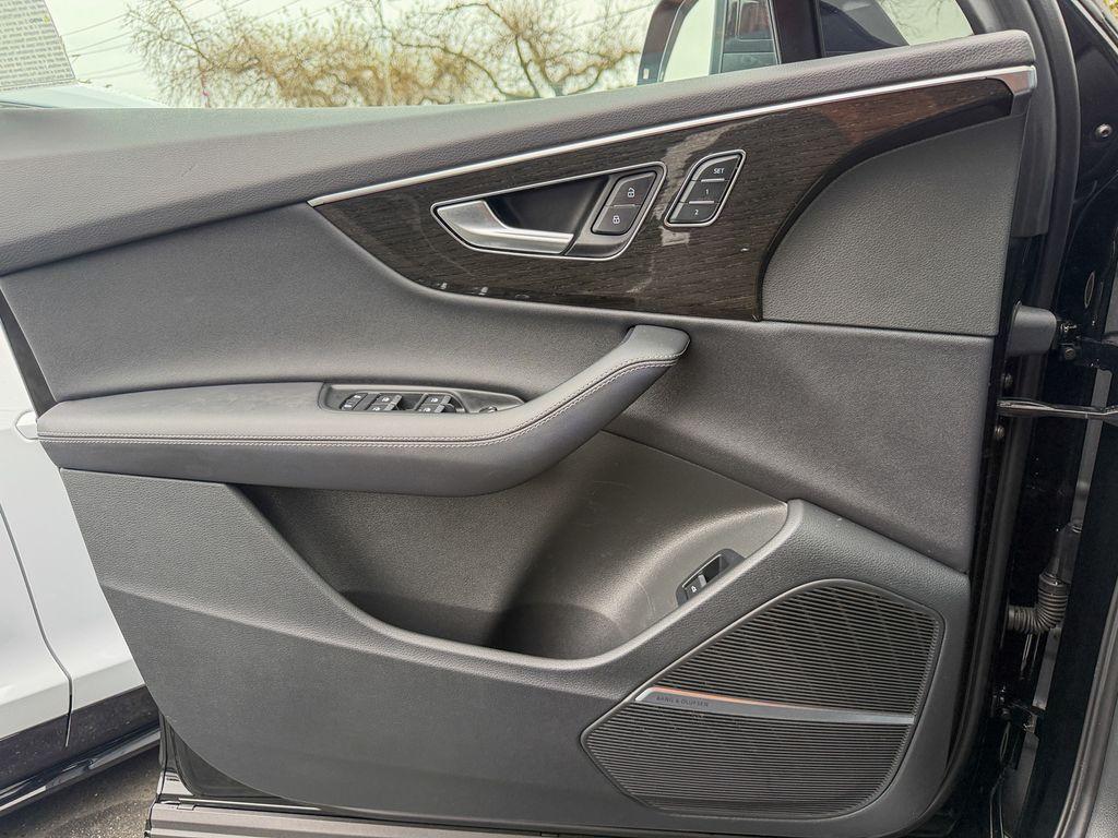 used 2025 Audi Q7 car, priced at $51,769