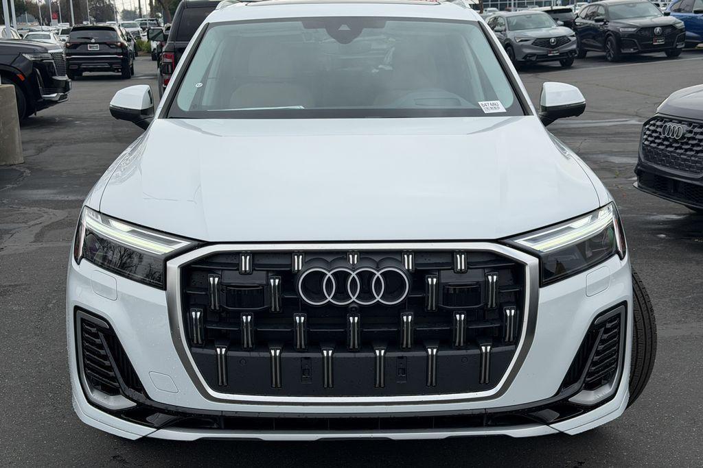 new 2026 Audi Q7 car, priced at $72,795
