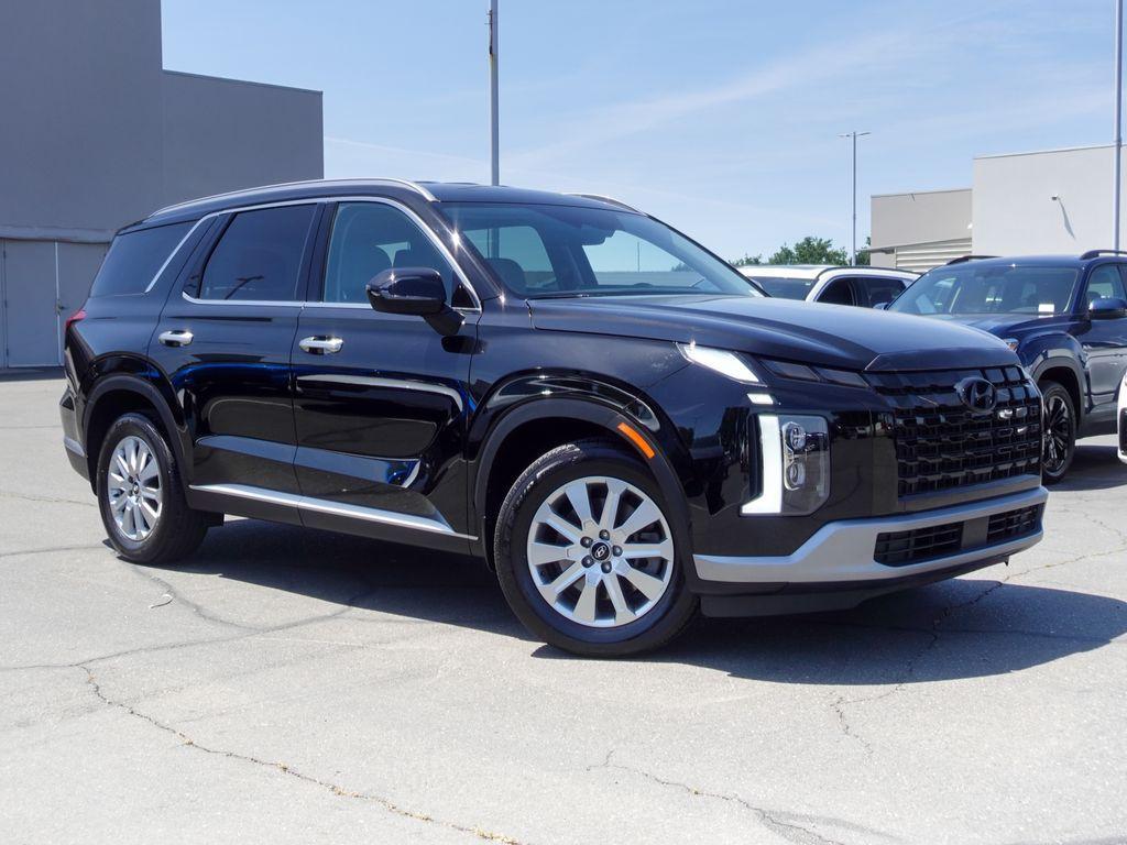 used 2023 Hyundai Palisade car, priced at $31,198