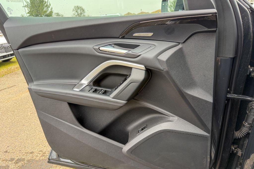 new 2025 Audi Q5 car, priced at $55,062