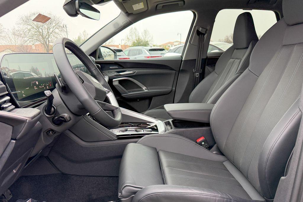 new 2025 Audi Q5 car, priced at $55,062