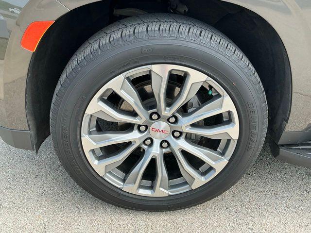 used 2021 GMC Yukon car, priced at $42,187