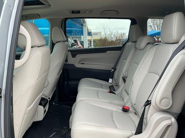 new 2026 Honda Odyssey car, priced at $42,044