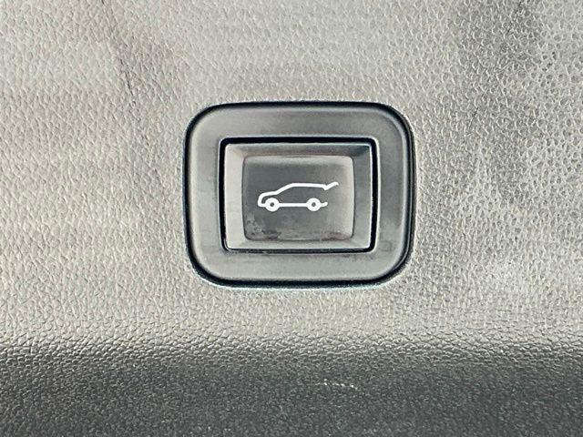 used 2021 GMC Yukon car, priced at $52,194