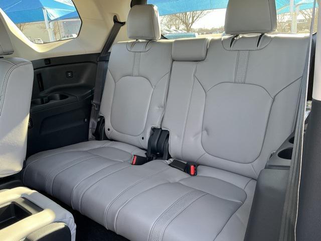 new 2025 Honda Pilot car, priced at $45,649